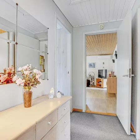 Stunning Home In Oksbol With Wifi * Oksbøl